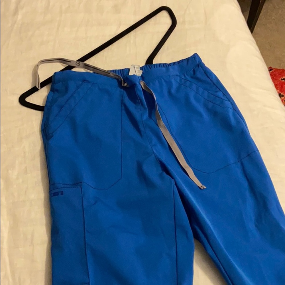 wonder wink scrubs